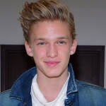 Cody Simpson Biceps Size Height Weight Body Measurements